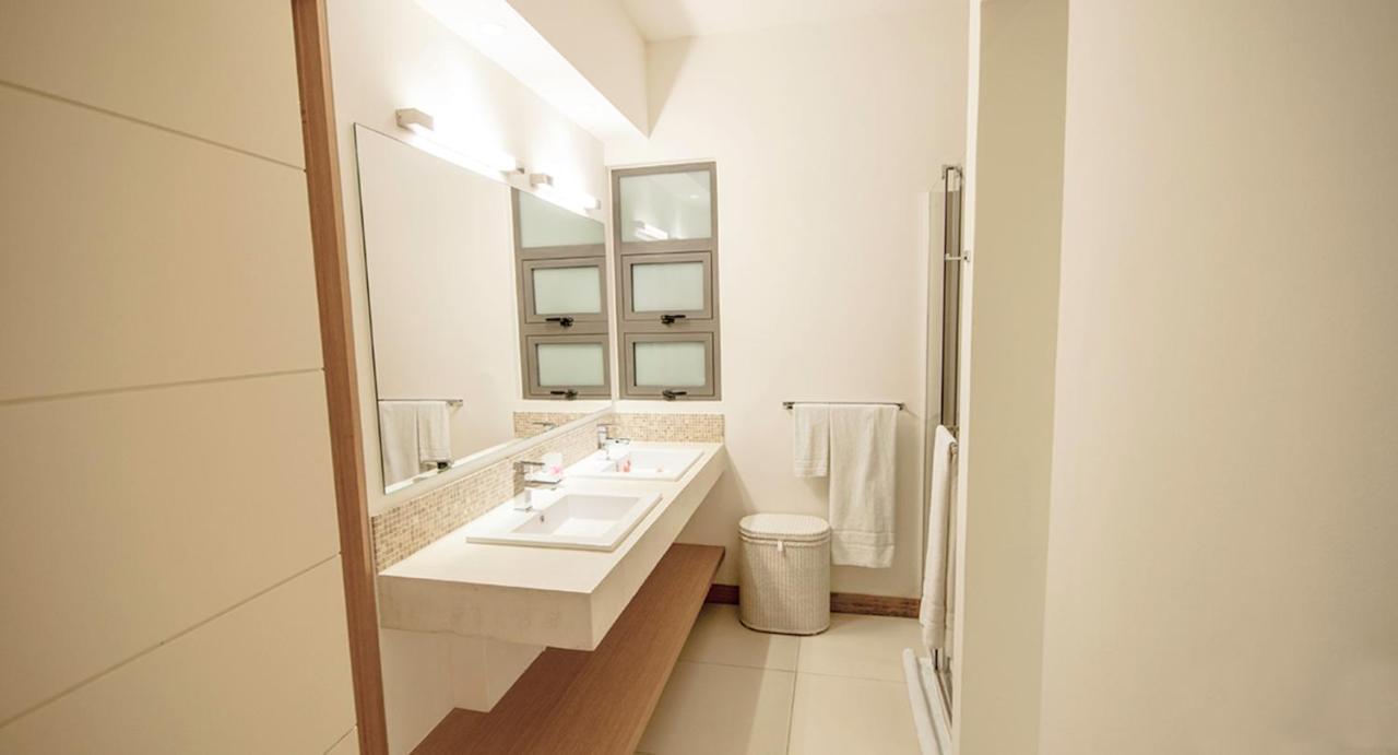 Cap Ouest Luxury Beachfront Flic-en-Flacq Dış mekan fotoğraf